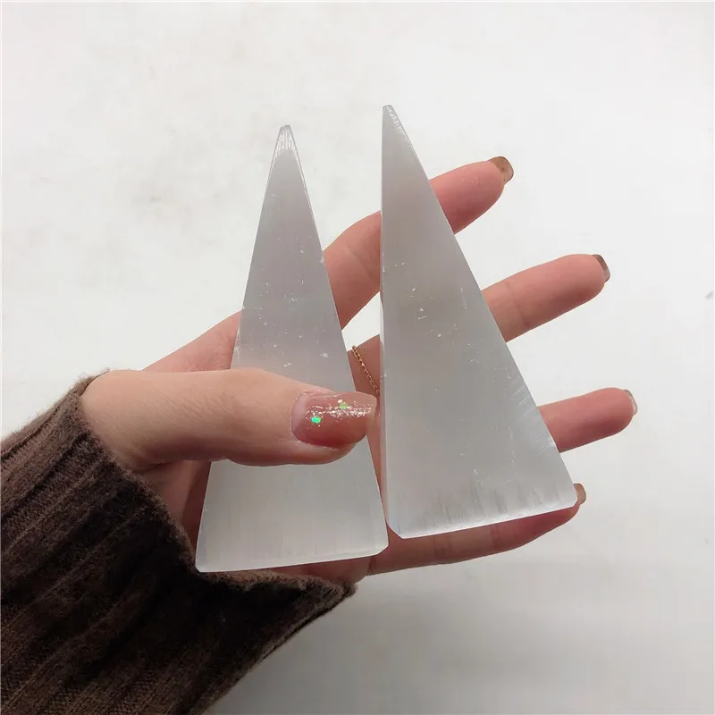 

Hot Sale Natural Gypsum Rough Stone Carved Crystal Pyramid Clear White Crystals Selenite For Decoration