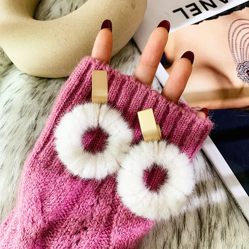 Новые осенне зимние Бархатные серьги подвески геометрической формы с шариками