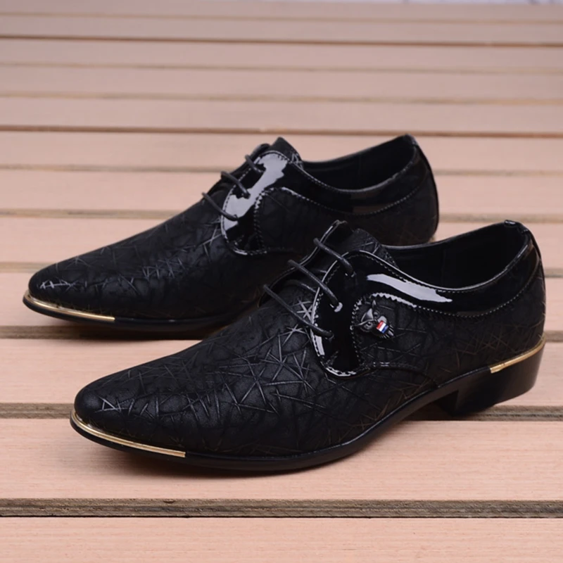 

Men's Dress Shoe Clould Patent Leather Men Wedding Oxford Shoes Lace-Up Office Suit Men's Casual Shoes Luxury Italian