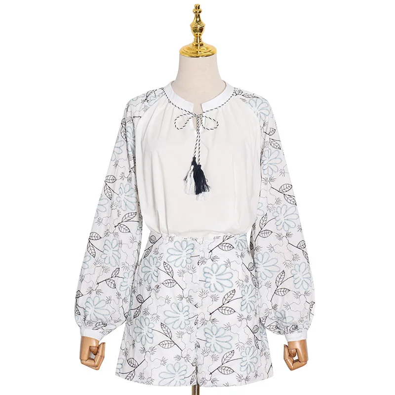 

Spring 2020 New Fashion Style Casual Round Neck Lantern Sleeve Shirt + High Waist Short Wide Leg Pants Print Women Set Bb67