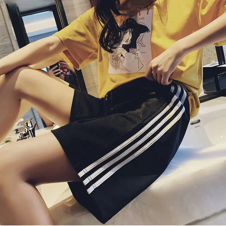 

One piece / two piece sports shorts for female summer students