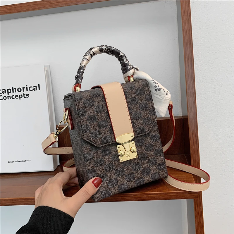 

Burminsa Vinage Print Designer Box Mini Women Handbags 2022 Trends Short Handle Brand Scarf Phone Ladies Shoulder Crossbody Bags