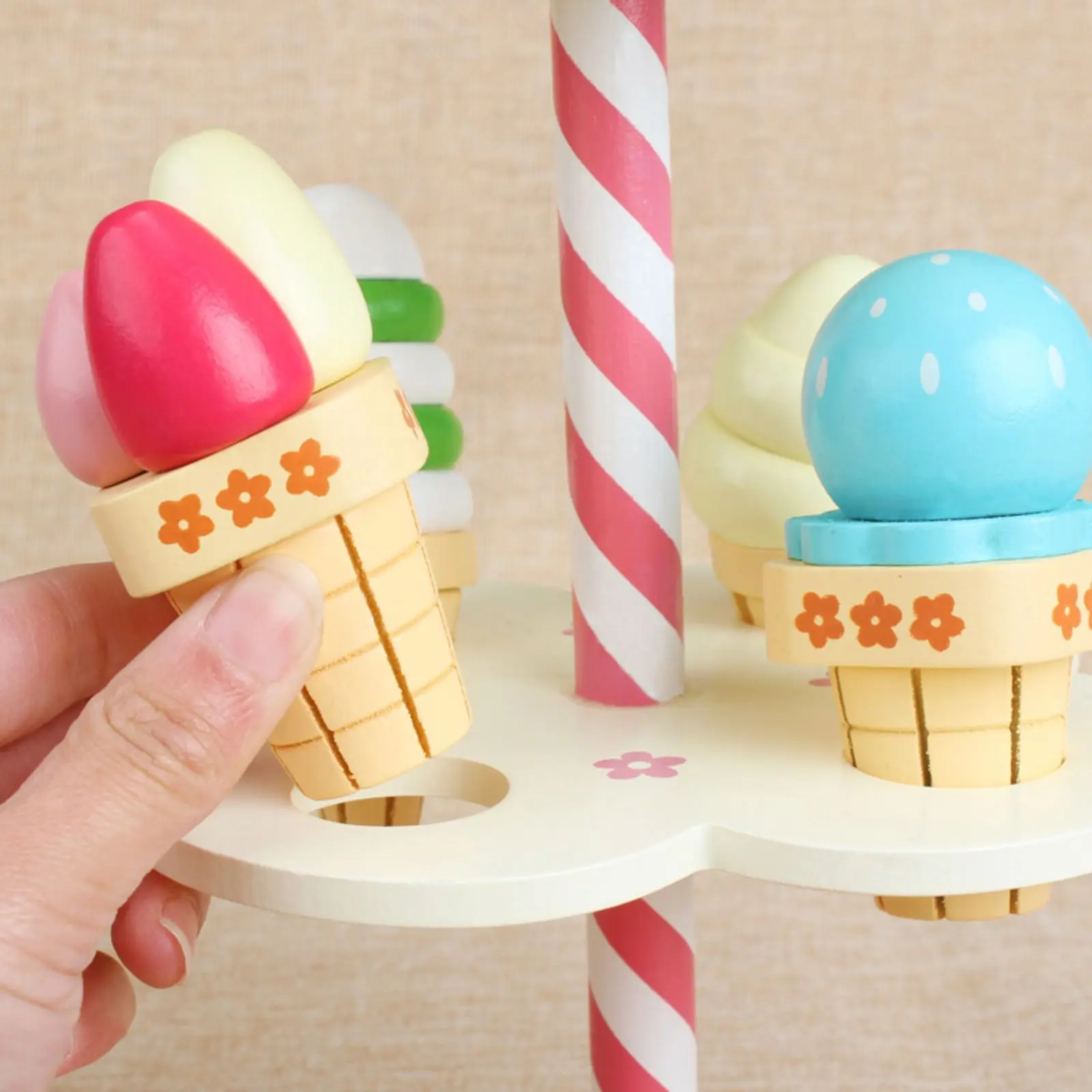 

Simulation Play House Kitchen Colorful Strawberry Ice Cream Three Tier Ice Cream Tower Children Early Educational Wooden Toys