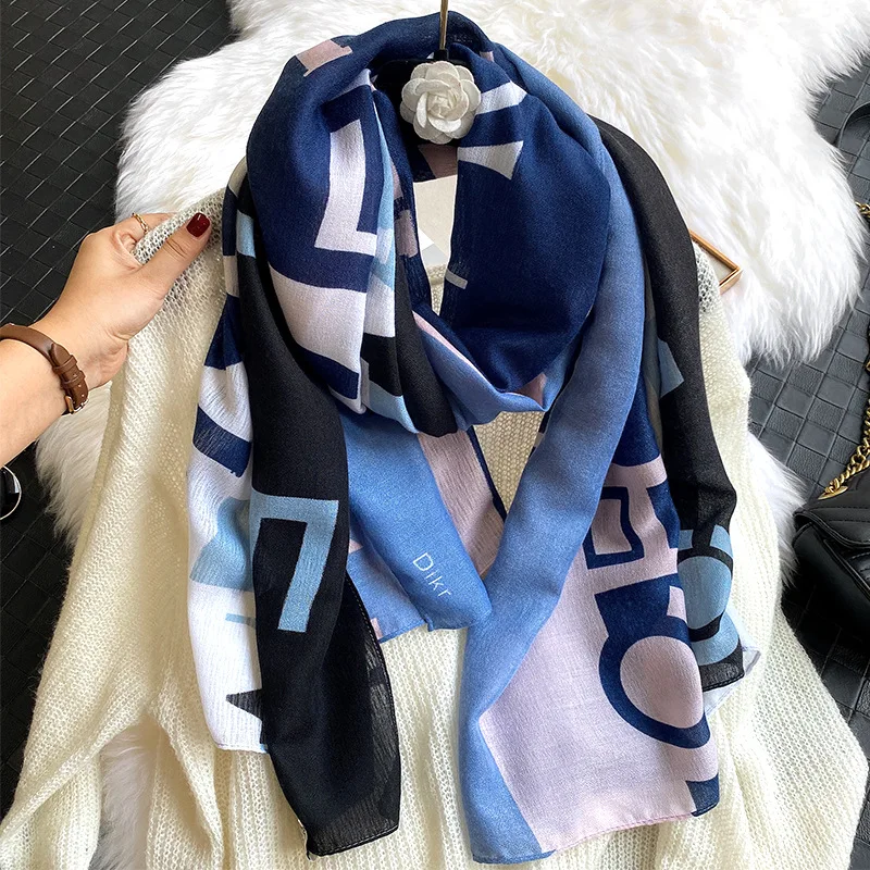 

New Korean Color Matching Shawl and Women's Shawl with Sunscreen Beach Towel Long Wave Point Autumn and Winter Warm Scarf