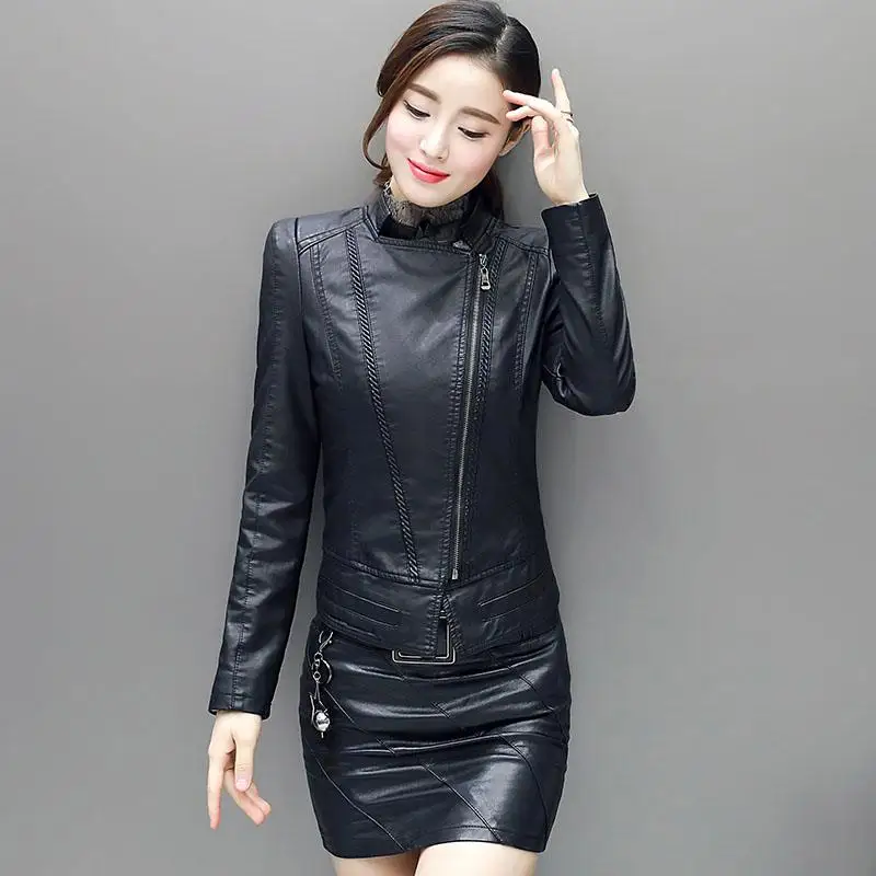 Женский комплект из двух предметов блейзер и юбка искусственной кожи на осень