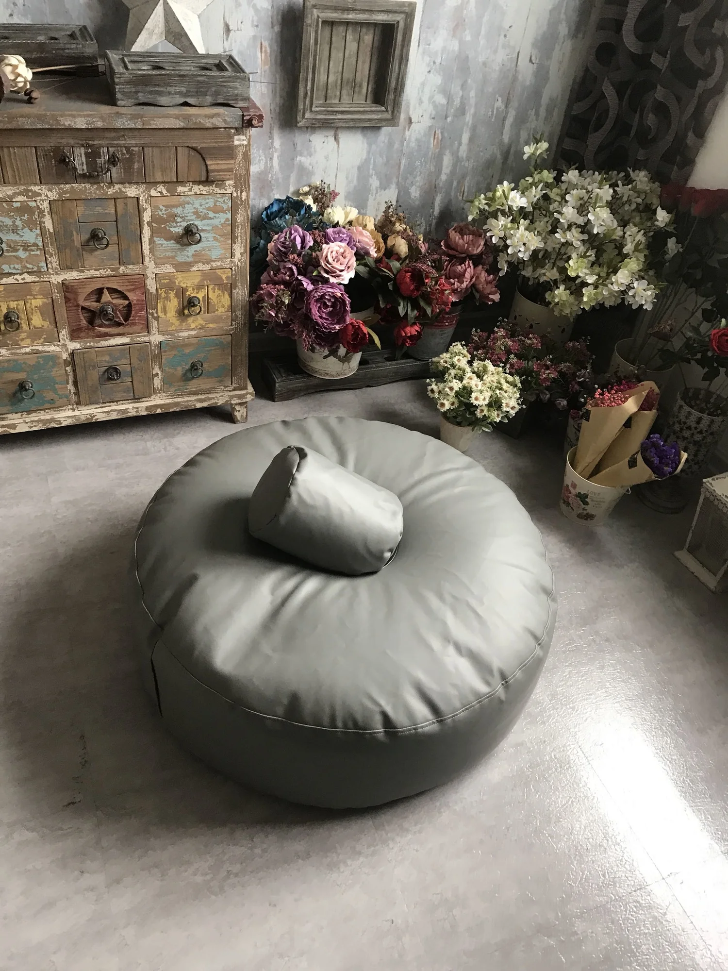 

Newborn Photography Studio POSING PILLOW Newborn Poser Ottoman Beag Photo Prop Infant Poser 85CM Big Size Ra Bean Bag