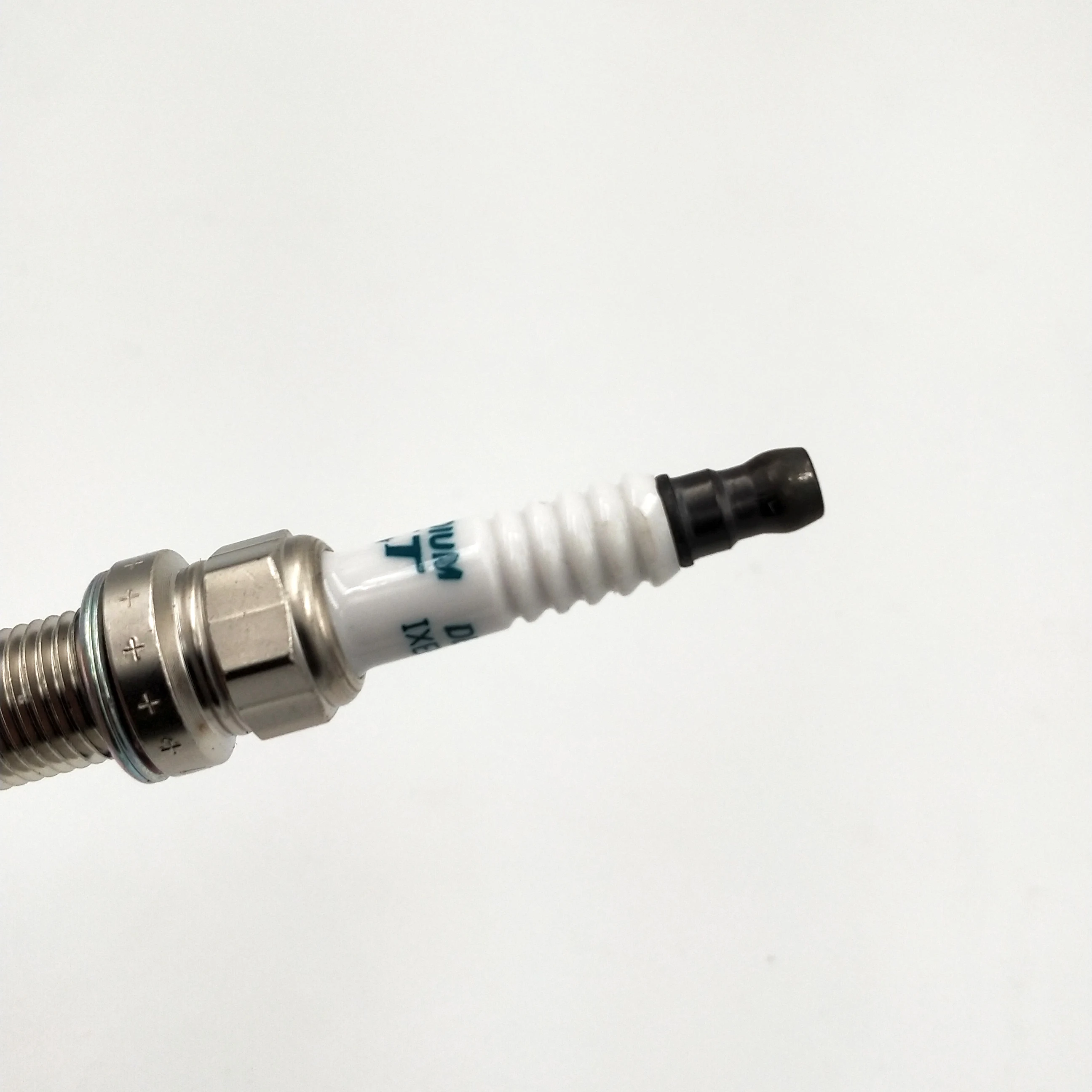 4PCS/LOT 4711 IXEH20TT Iridium Spark Plug Fit For Mazda Toyota | Автомобили и мотоциклы