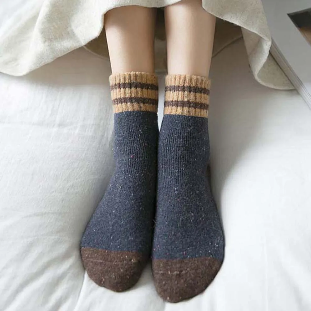 Женские толстые махровые шерстяные носки для осени и зимы с полосатым узором в
