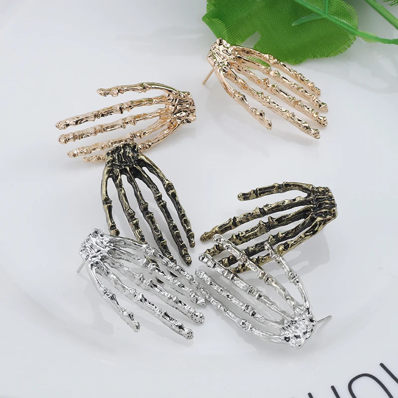 

New Fashion Gothic Punk Skeleton Hand Stud Earrings For Women Vintage Ghost Skull Earrings For Women Jewelry Gift Dropshipping