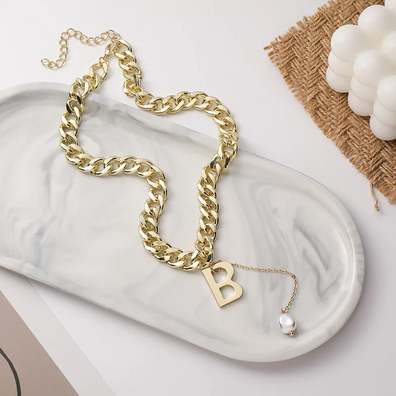 

Chunky Wide Curb Chains Necklaces for Women Minimalist Gold Silver Color Letter B Pearl Tassel Chokers Necklace Jewelry
