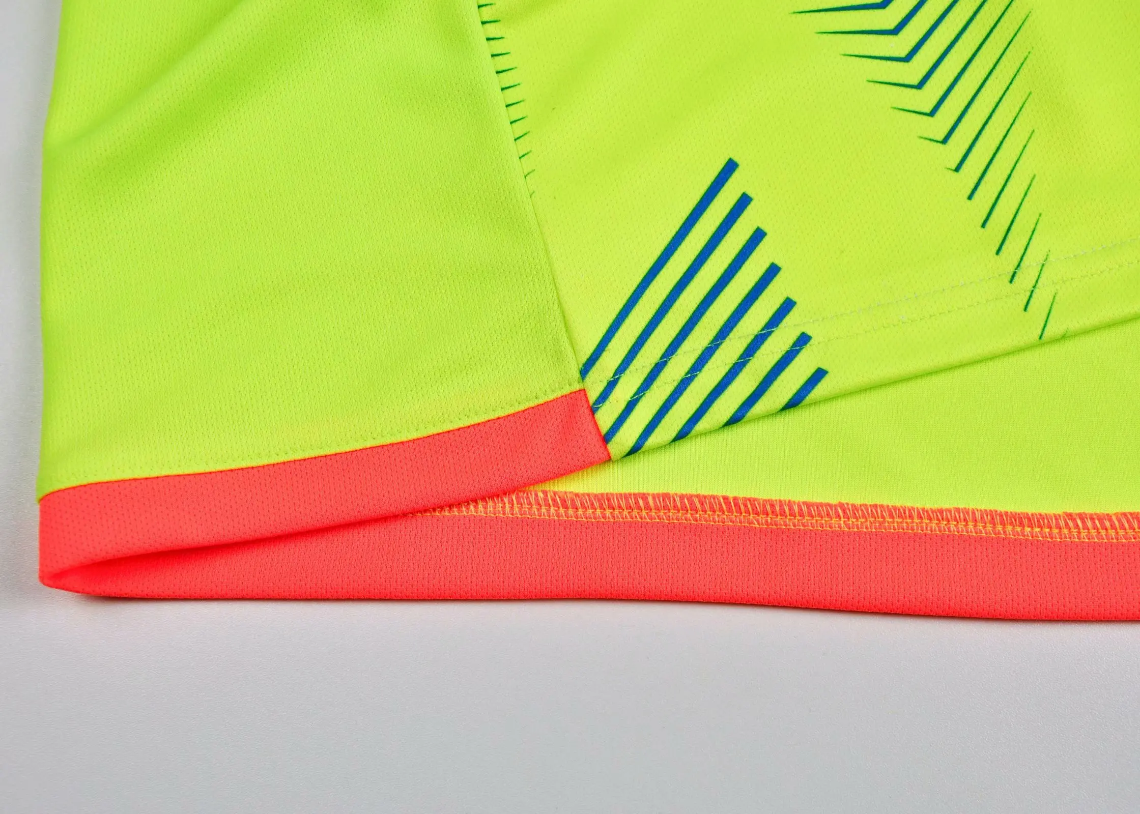 19/20 hombres chicos de alta calidad camisetas de Futbol personalizadas equipo de Futbol комплект униформы Futsal traje camisa Fitnes