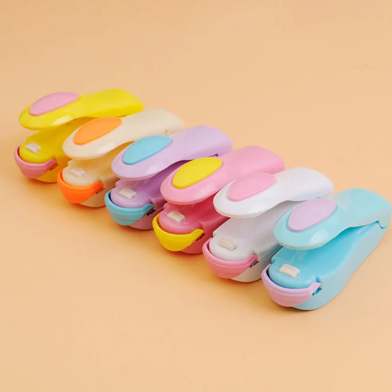 Мини милая портативная машина для запечатывания пищевых продуктов закуска