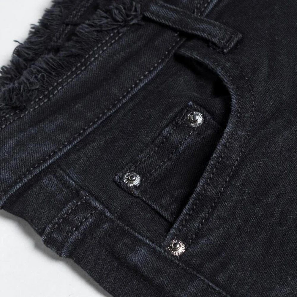 Летние черные джинсовые шорты с необработанными краями высокой талией