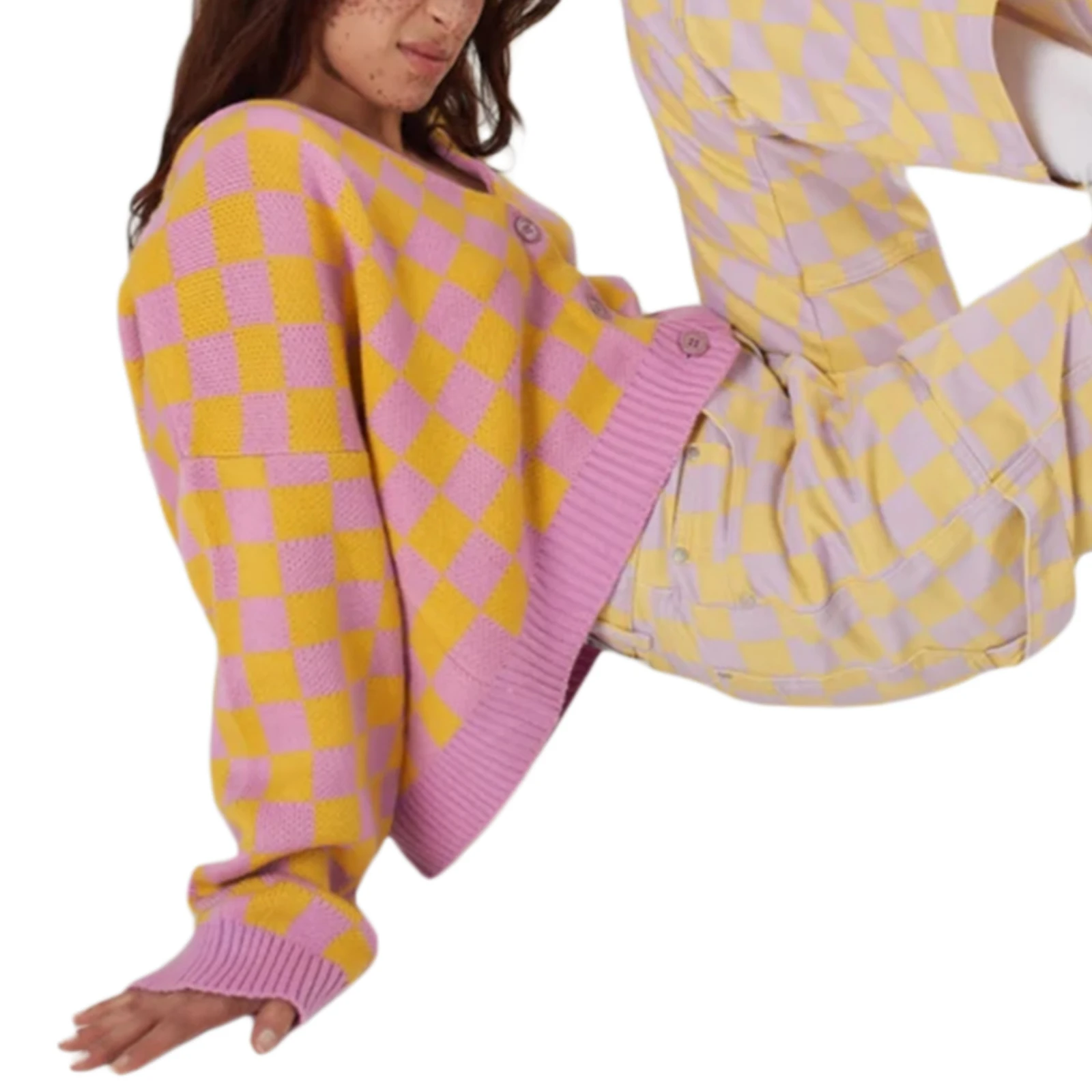 Женский трикотажный кардиган с V-образным вырезом и длинными рукавами |