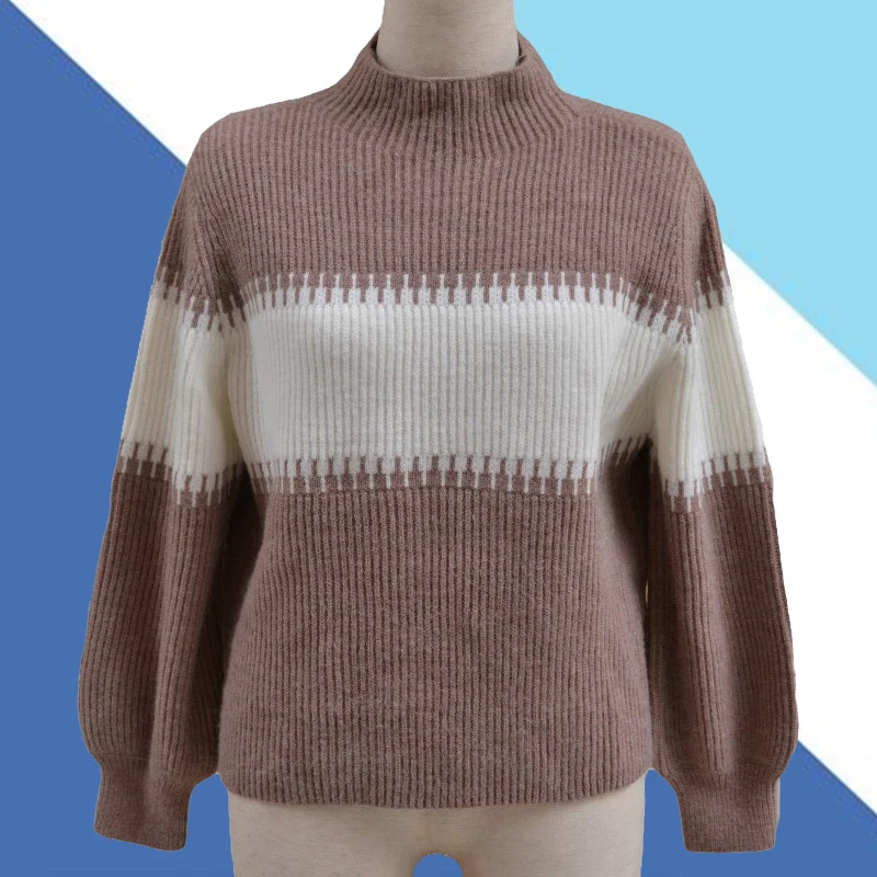 Цветной вязаный свитер с высоким воротником для женщин Сезон осень-зима