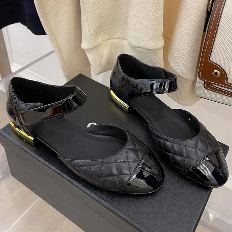 

Туфли женские из натуральной кожи, на низком каблуке, с пряжкой