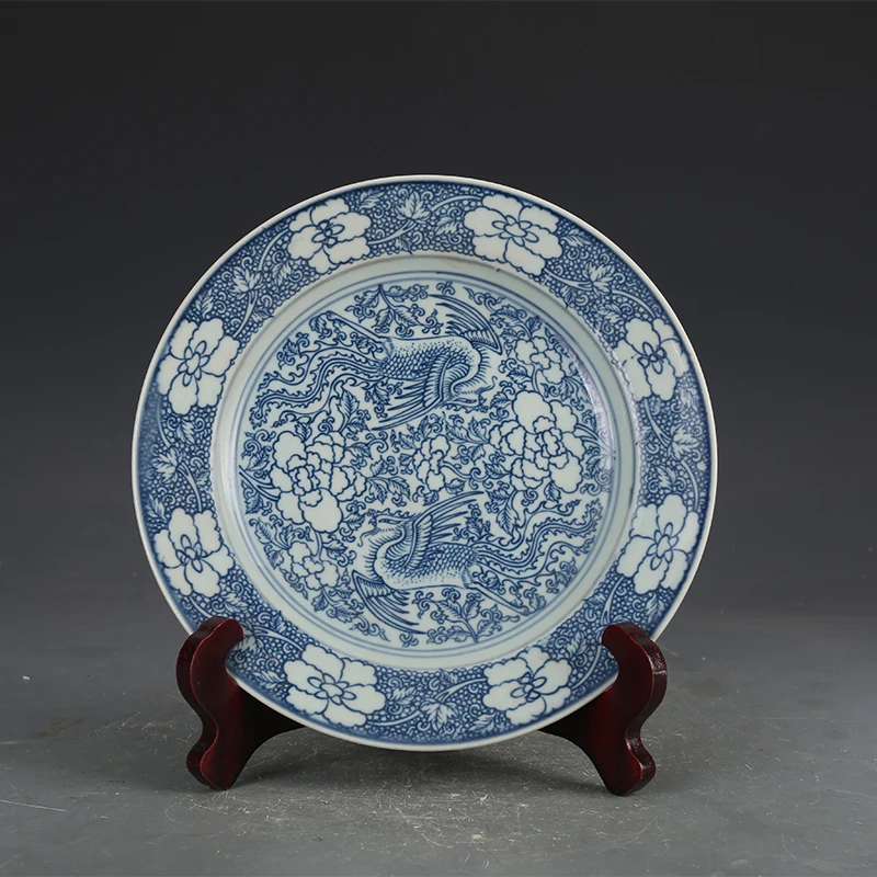 

Qing Dynasty Qianlong Porcelain Blue and White Porcelain Wrapped Flower Double Phoenix Pattern Plate