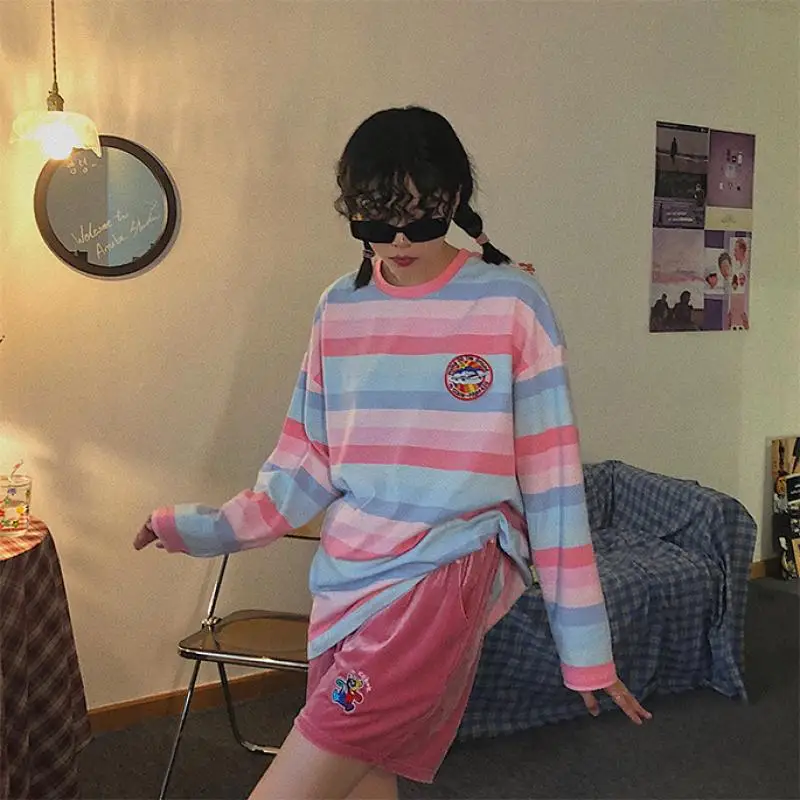 

Striped long-sleeved women's 2021 spring and autumn Korean retro loose wild lazy inner top