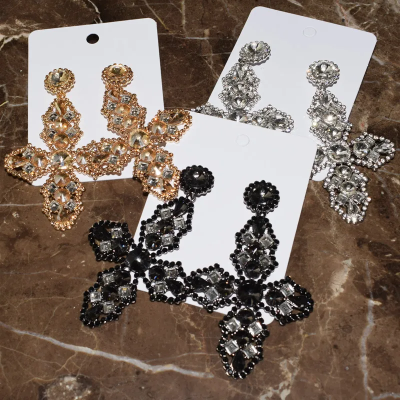 Женские серьги-подвески с кристаллами из стекла