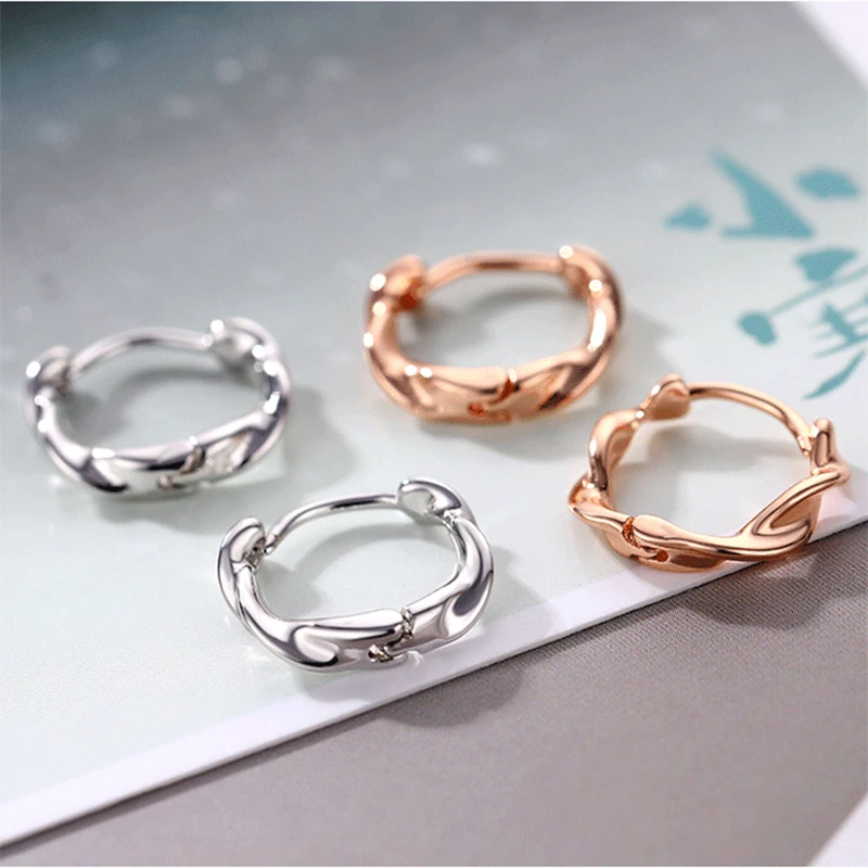 

Women's Fashion Tiny Thin Hoop Earrings Shiny Rose Gold Twisted Creative Mobius Huggies Small Minimal Earring Stud Accessories