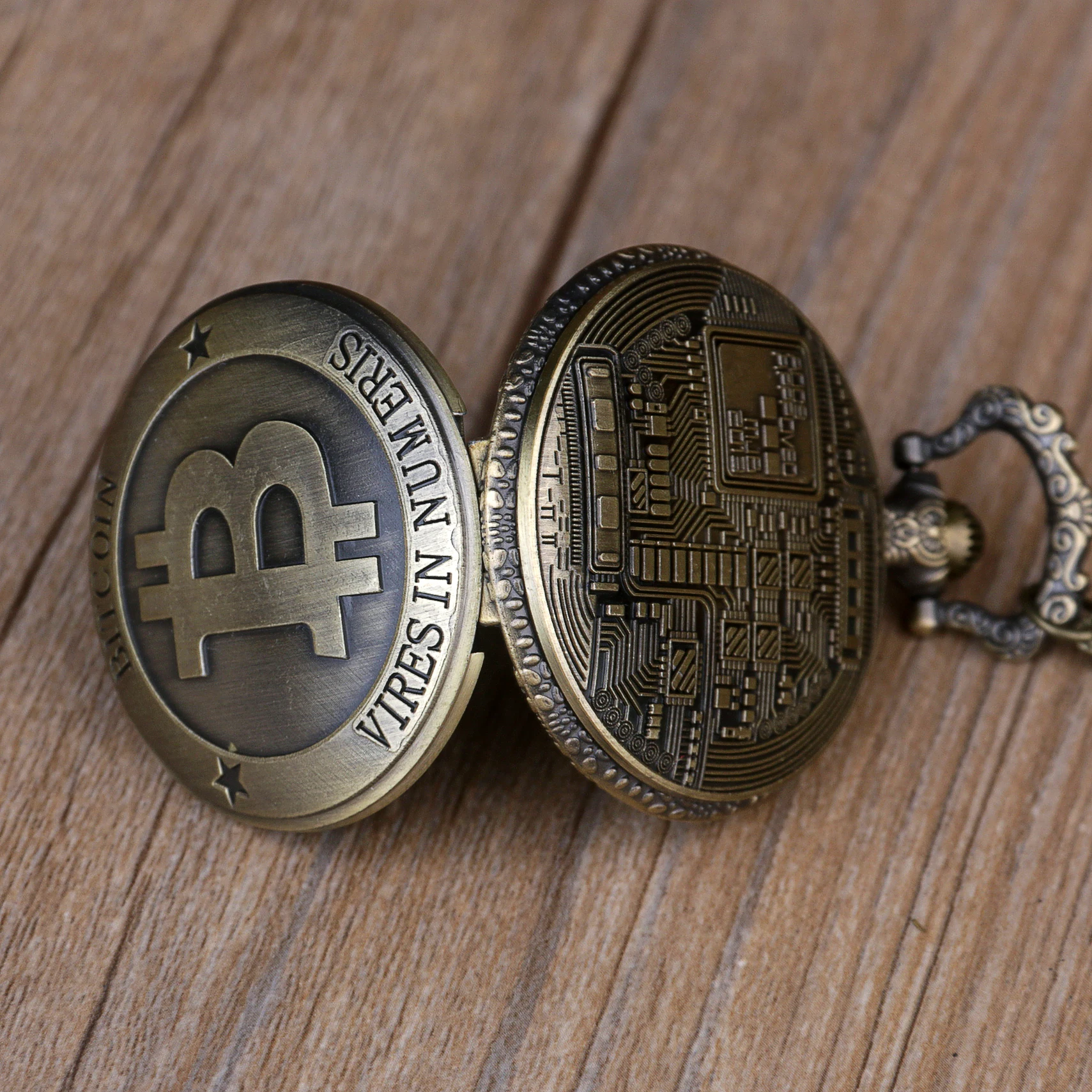 Retro Bitcoins Coin Replica Quartz Pocket Watches Commemorative Casascius Bit BTC Metal Watch Imitation Art Collection | Наручные часы