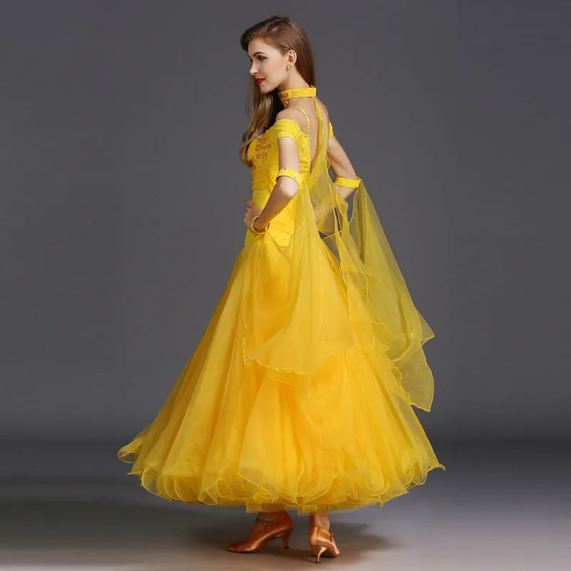 Новое поступление горячая распродажа высококачественная одежда для выступлений