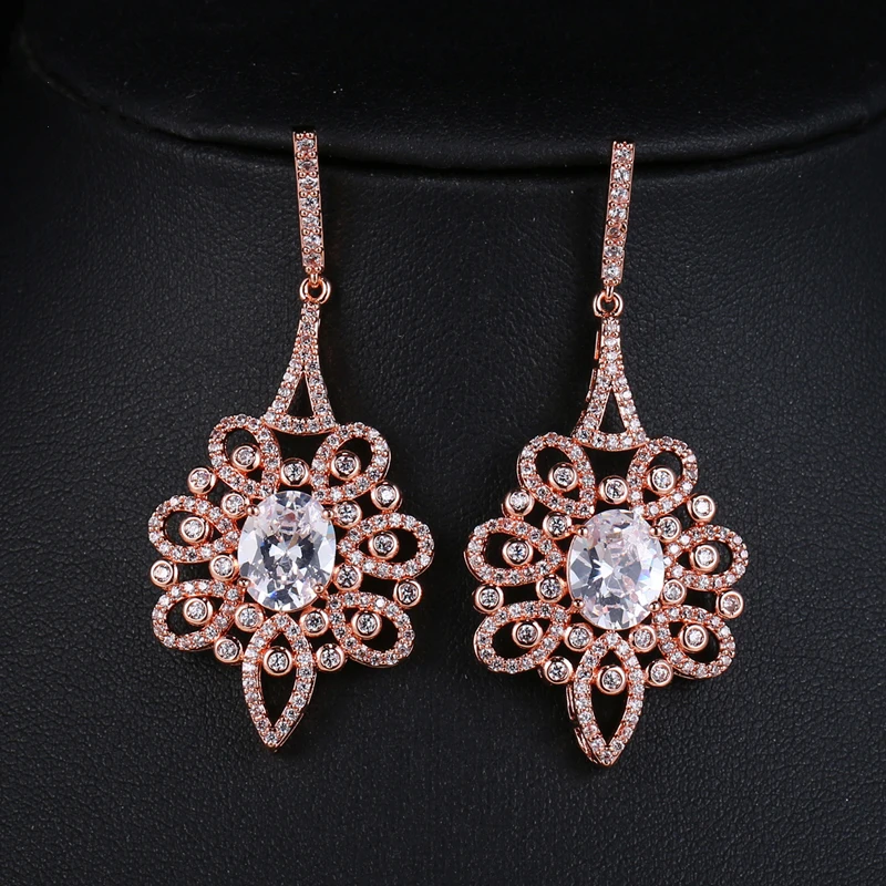 

Luxury Europe Style Women Drop Earrings For Bridal Fashion Sliver Color Crystal Wedding Jewelry Wedding Jewelry