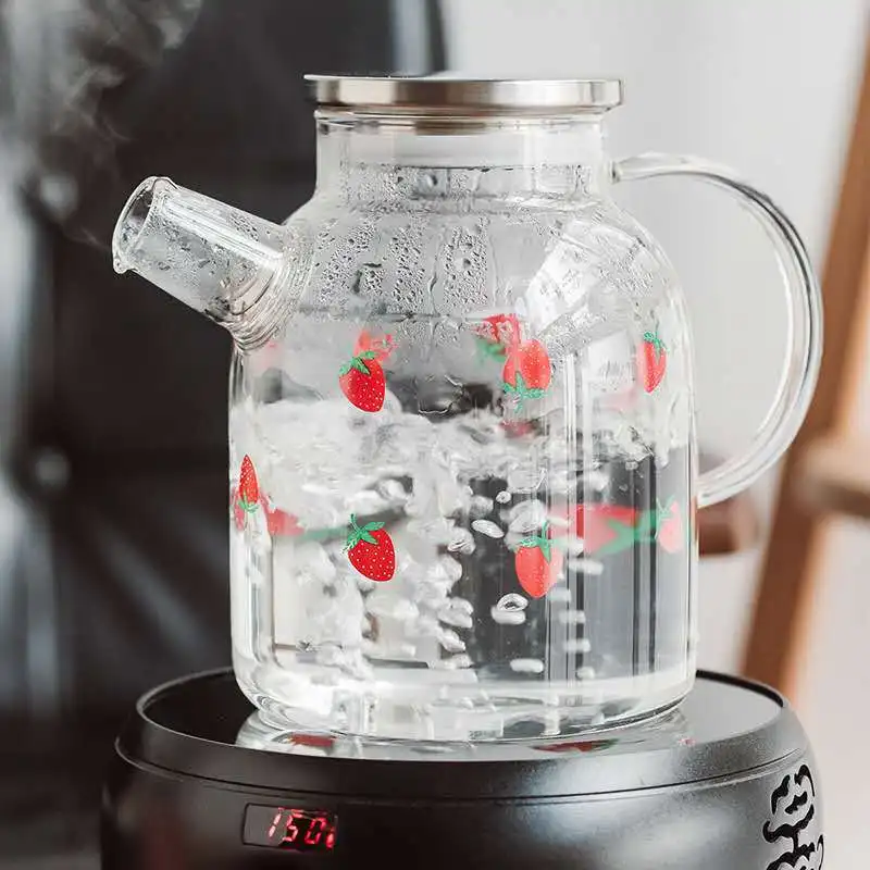 Милая стеклянная чашка для воды в виде клубники термостойкая прозрачная кружка