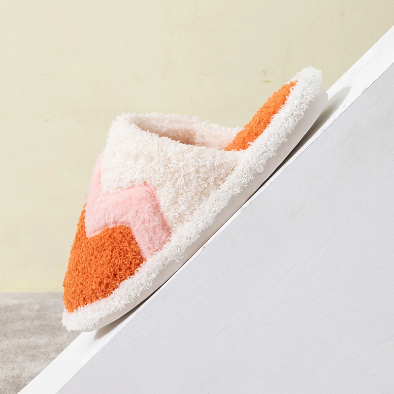 

Женские бархатные Тапочки MLJUFEE, зимние короткие плюшевые пушистые домашние тапочки оранжевого цвета с надписью, мужские домашние тапочки