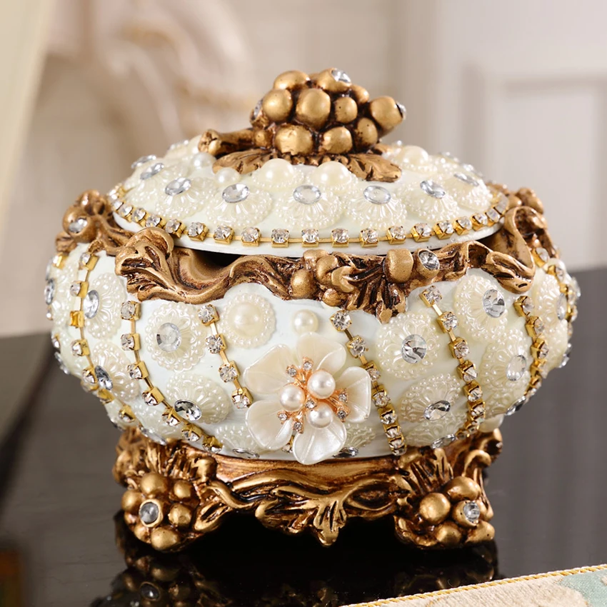 

Europe ashtray Personality men's Ash Tray ceramic ashtrays office Home decor accessories smoking tray fashion boyfriends' Gifts