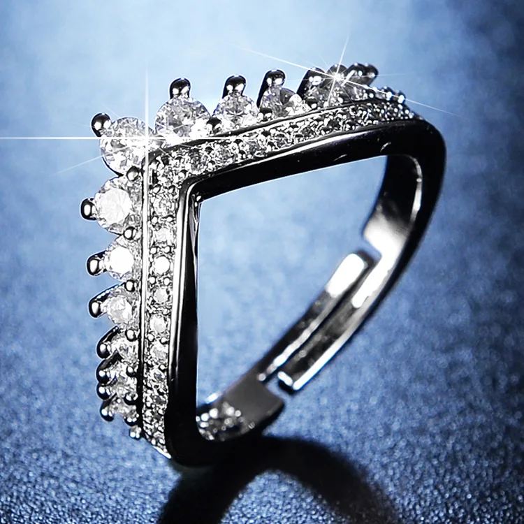 

2021 Trendy 925 Sterling Silver Crown V Zircon Luxury Ring Female Party Wedding Rings for Women Accessories Jewelry Wholesale