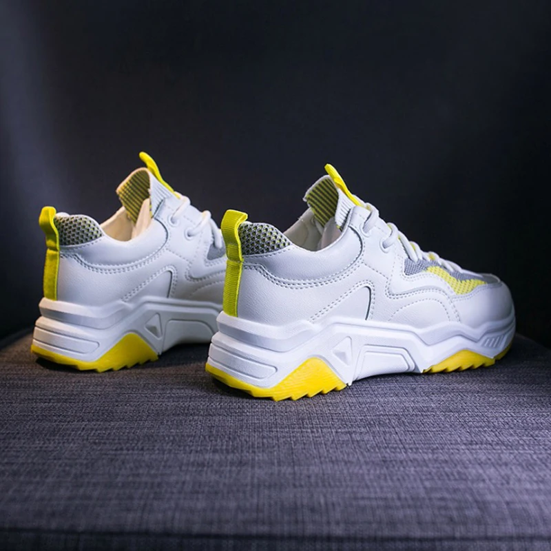 Женские кроссовки с низким берцем Белые Повседневные сетчатые на плоской