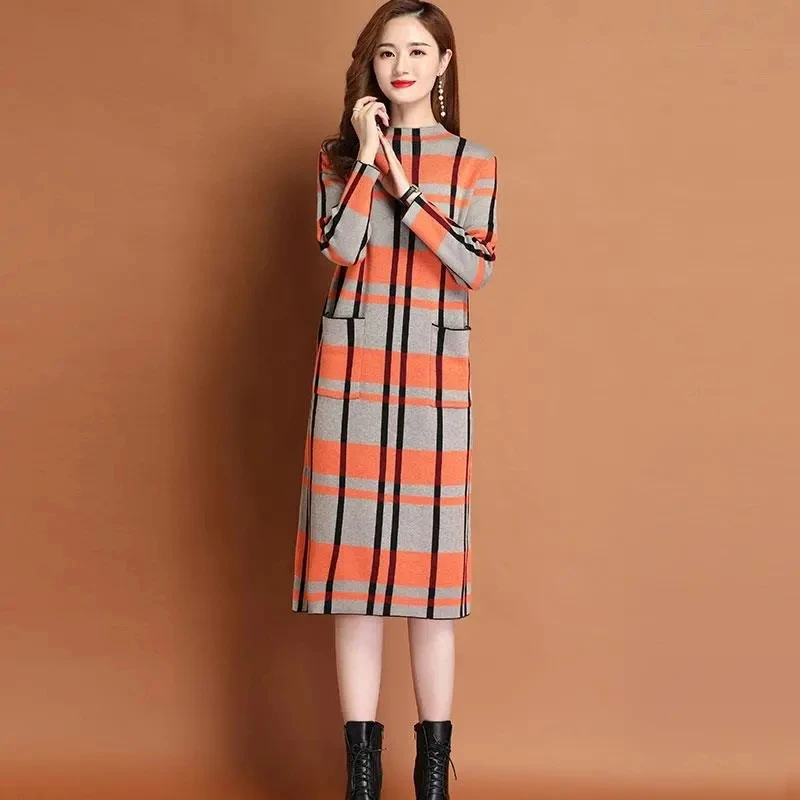 Женское вязаное шерстяное платье жаккардовое свободное до колен с длинным