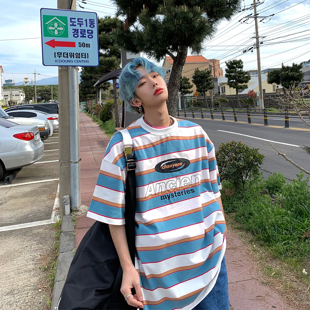 Футболка мужская с контрастными полосками и коротким рукавом модный Свободный