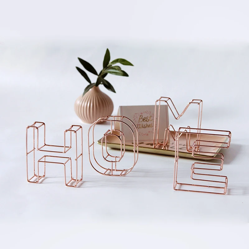 Розовое золото в форме буквы ремесла Железный художественный креативный