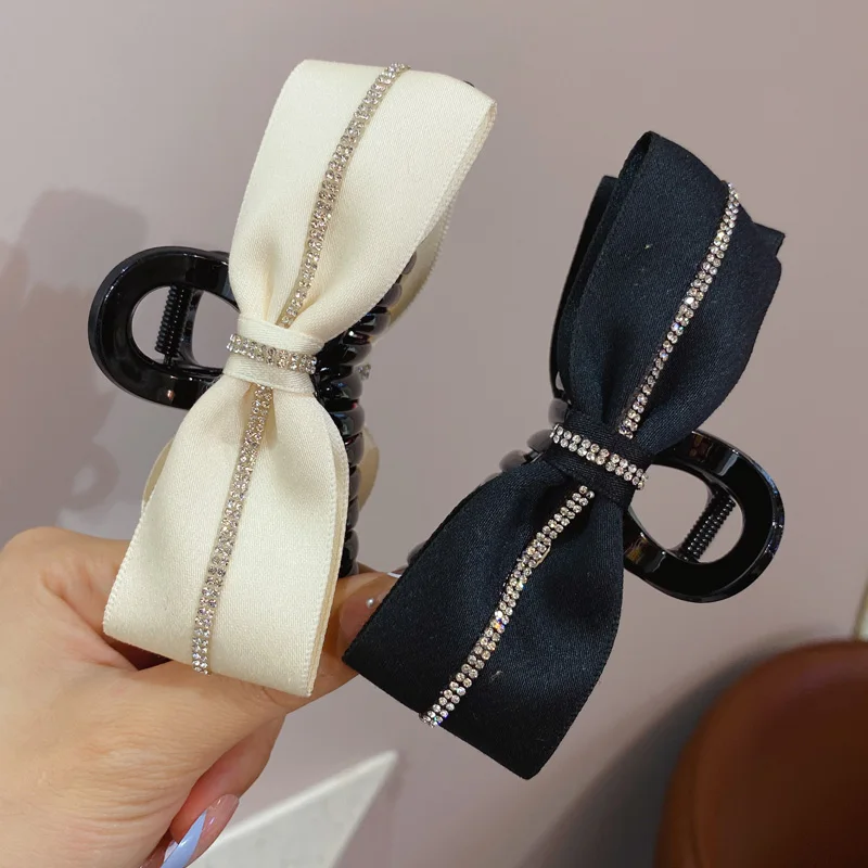 

1 Pcs Woman Bow Hair Claws Hair Accessories Girls Elegant Trendy Ladies Headwear Geometric Hair Crab Clips For Female 2021