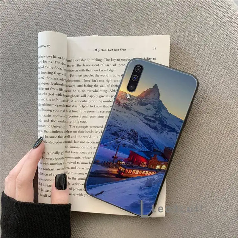 

mountain house Phone Case For Samsung A20 A30 30s A40 A7 2018 J2 J7 prime J4 Plus S5 Note 9 10 Plus
