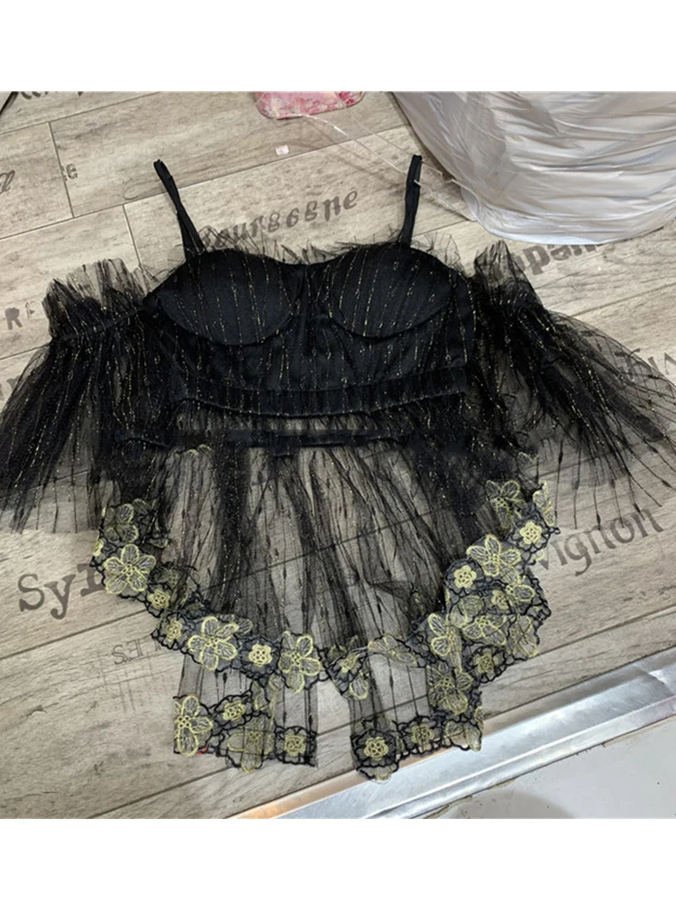 Женская ажурная блузка на бретельках летняя сетчатая с асимметричной вышивкой и