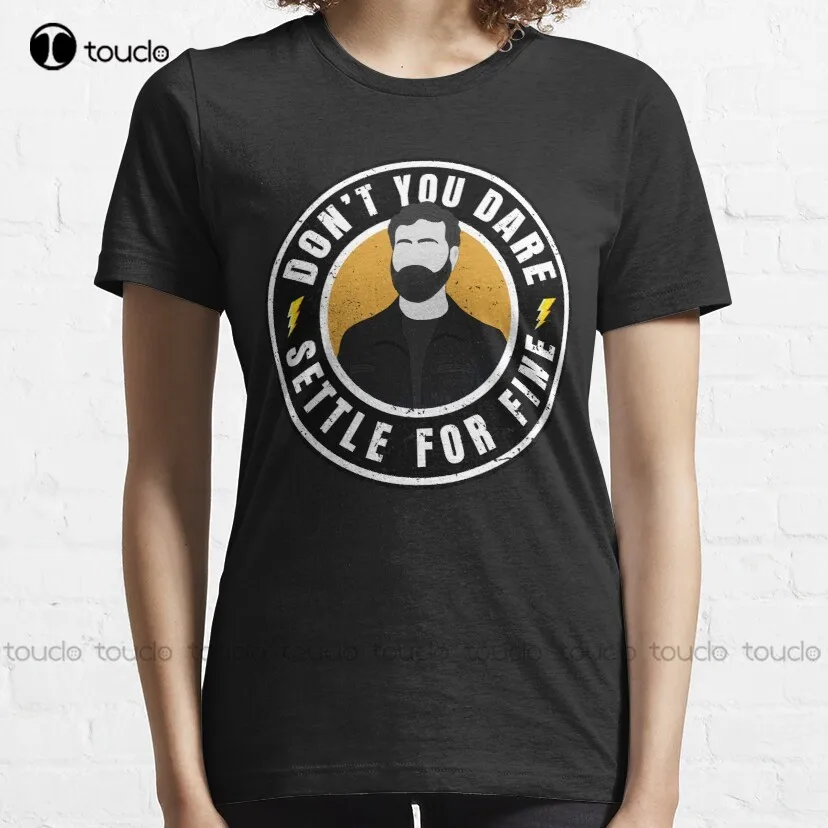 

С цитатой Рой о том, как прекрасно. Не осмеливайтесь изысканной футболкой, мужские рубашки на заказ, модная смешная новинка в стиле унисекс д...