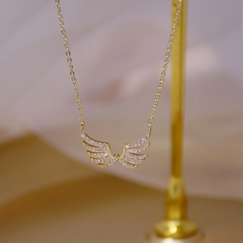 

2021 New Dazzling Exquisite Women Necklace Cute Angel Wings Crystal Pendant Choker Jewelry Gift Drop Shipping