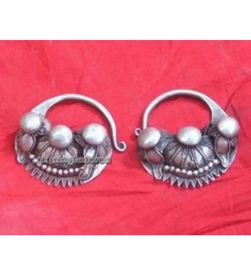 

Free Shipping hot sell new Wonderful Miao silver carving tribal earrings