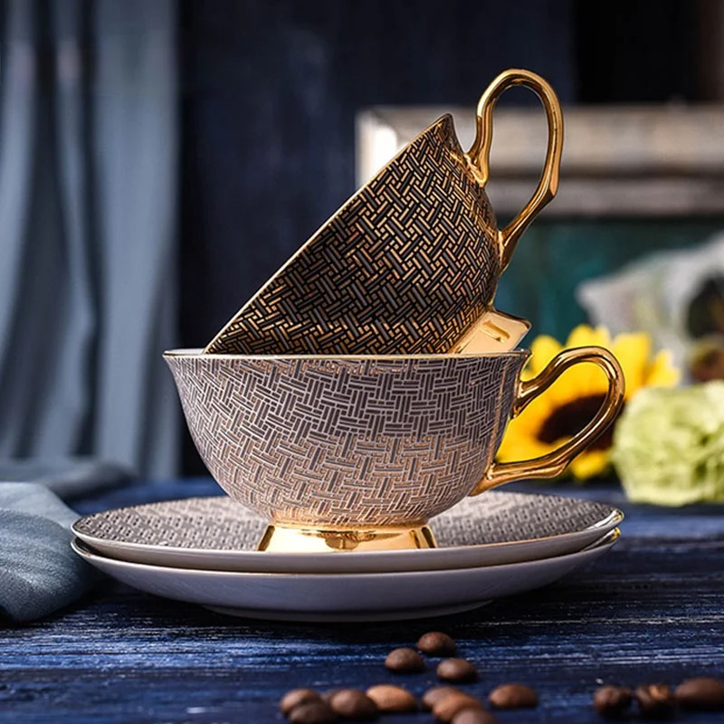 

High Quality Porcelain Coffee Cups Vintage Ceramic And Saucers Set Chinese Tea Cup Drinkware For