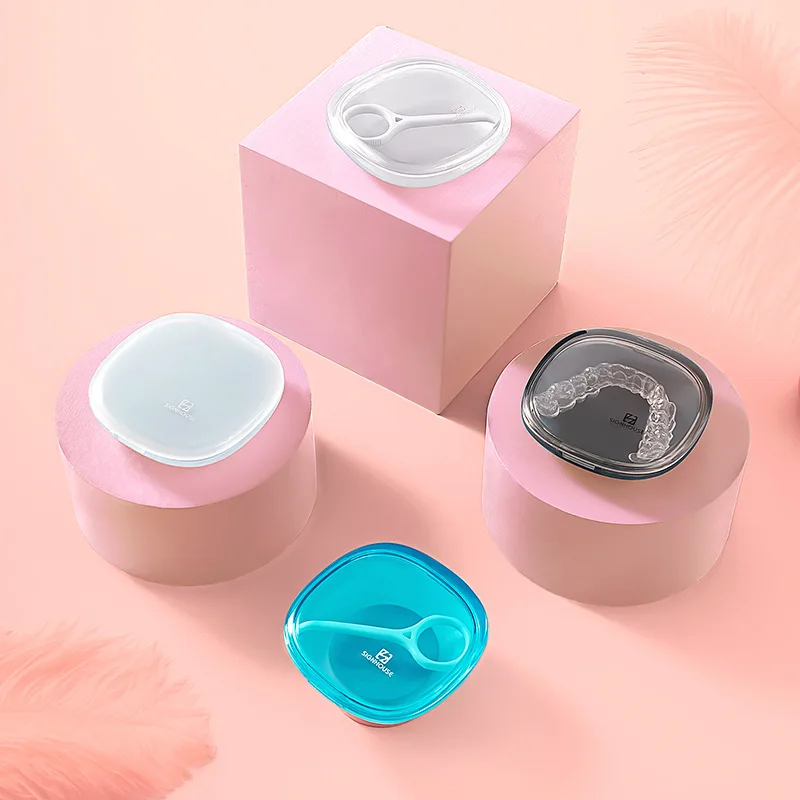 

Portable Household Braces Storage Box Jewelry Storage Box Invisible Orthodontic Braces Storage Box Going Home Essential