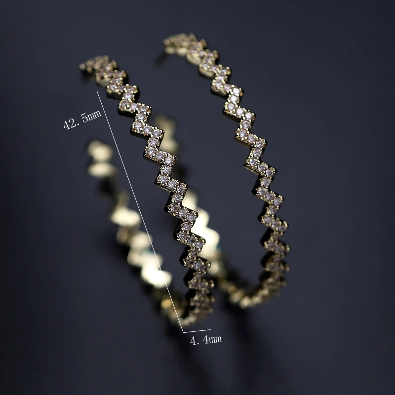 

Luxury Hoop Earrings For Women Simplicity Design Personality AAA Zircon Circular Earrings Wedding Engagement Statement Jewelry