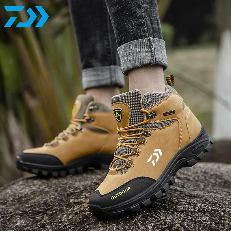 

Daiwa Fishing Shoes Suede Leather Wear-resistant Outdoor Hunting Shoes Men's Sport Trekking Walking Men Tactical Hiking Sneakers