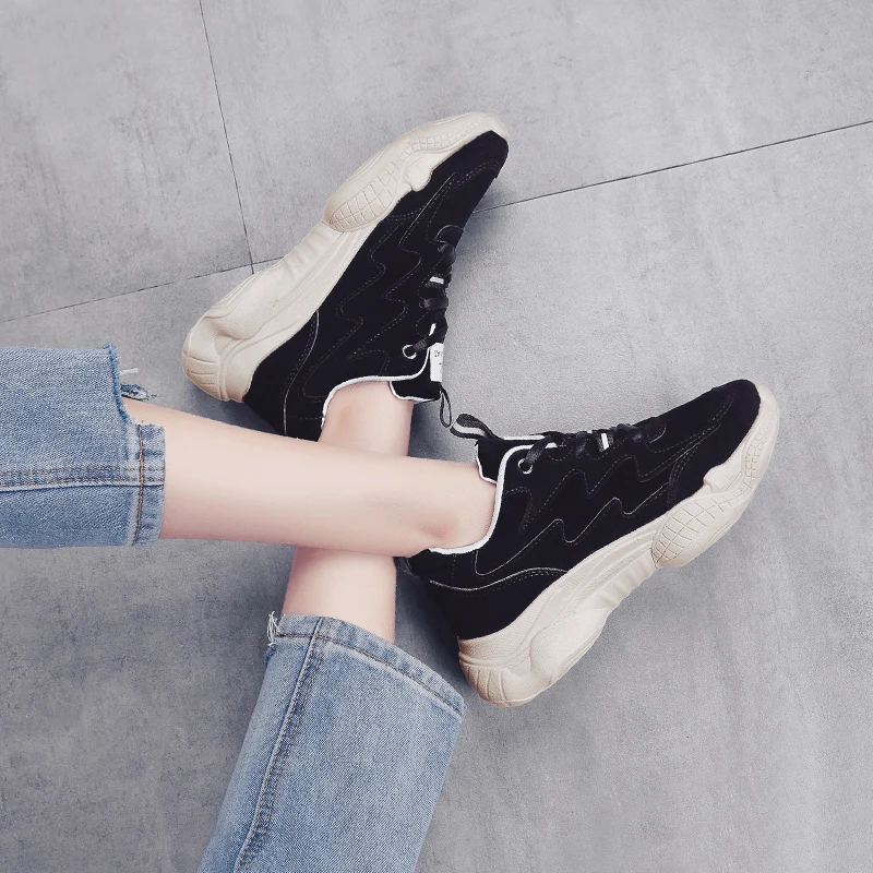 Модные женские кеды на высокой платформе женская обувь черные кроссовки