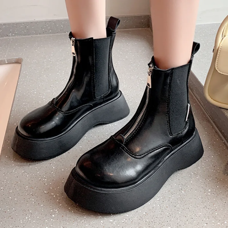 

Женские ботинки 2021, модная осенне-зимняя популярная новая обувь на платформе, женские короткие ботильоны из искусственной кожи, повседневн...