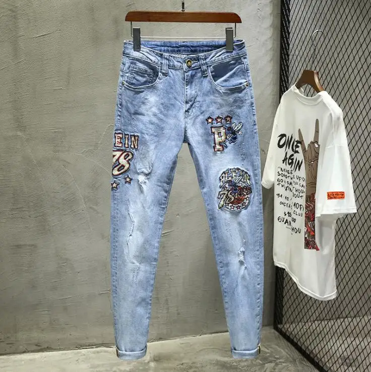 Jeans men's elastic feet jeans original design new European and American letter embroidery ripped holes slim trendy pants
