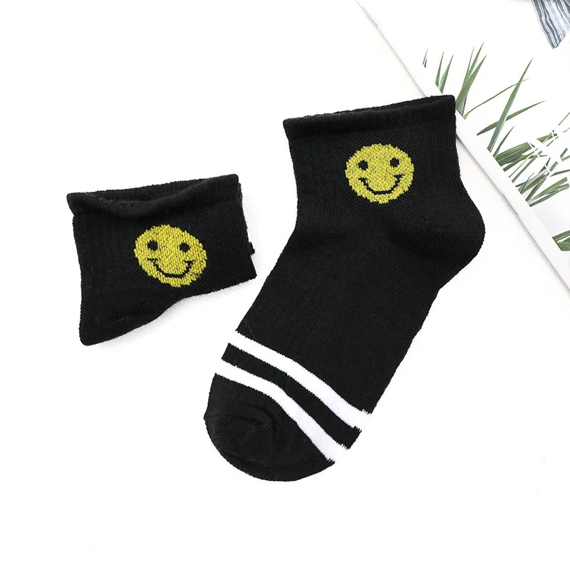 5 pairs LJIQQ 5 pairs women socks sports socks low tube socks new spring and summer smiley college wind socks hot sell - Цвет: 5 pairs