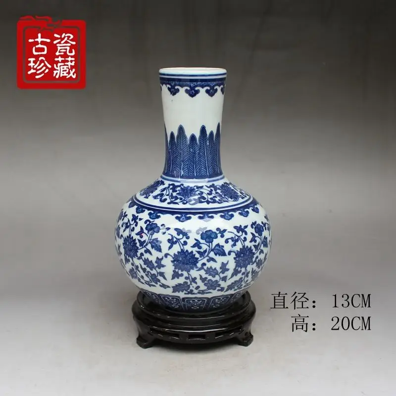 

Chinese Ancient Kiln Porcelain Vase With Blue And White Porcelain Vase